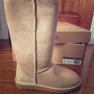 UGG Classic Tall Women’s